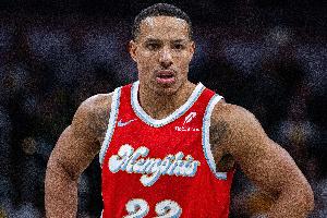 今天铁了！贝恩23中6&amp;三分9中1得17分10板6助 先发正负值唯一为负