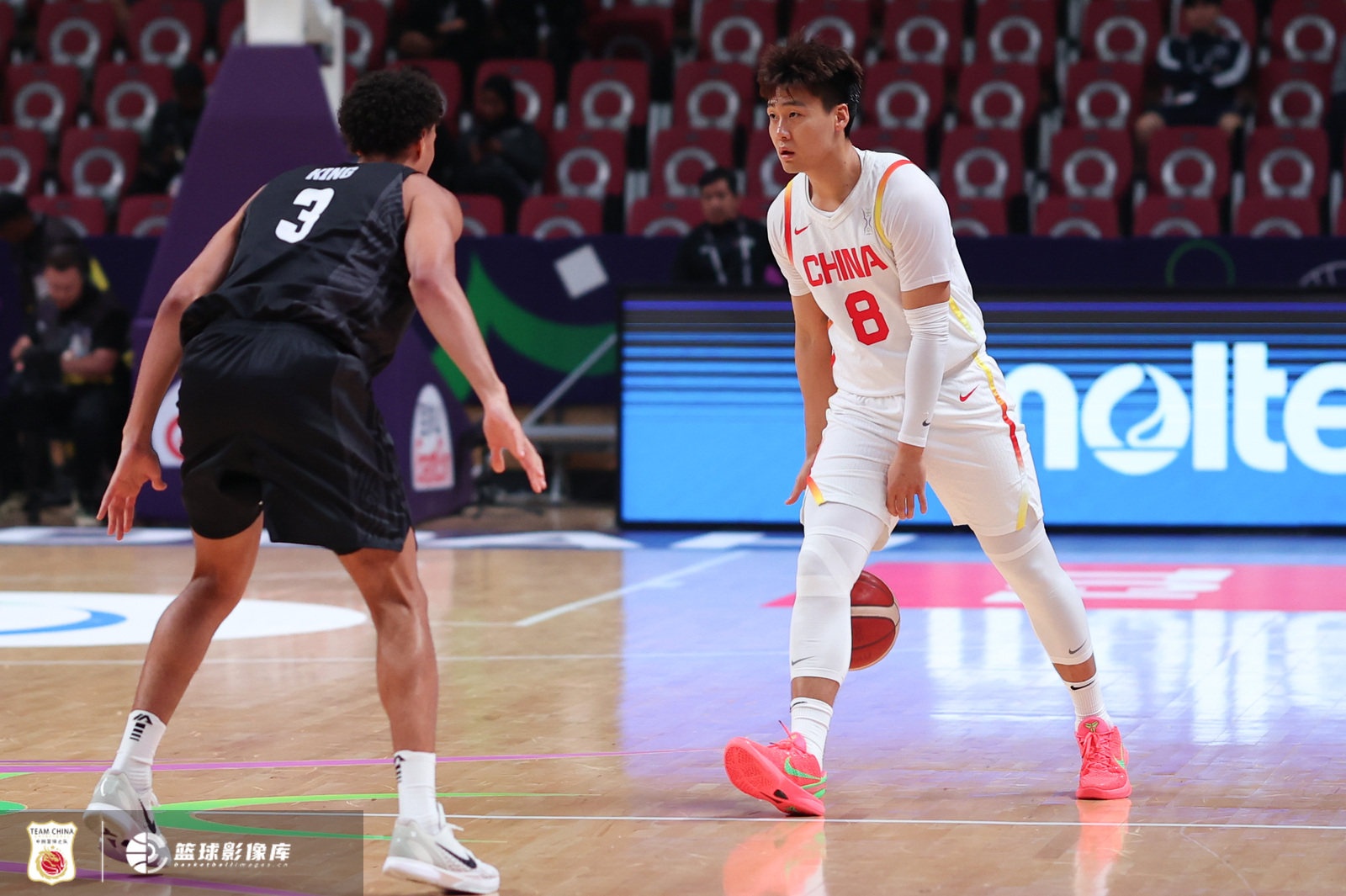 媒体人：赵睿把球队扛肩上&amp;MVP当之无愧 如此中国男篮拟怎能不爱